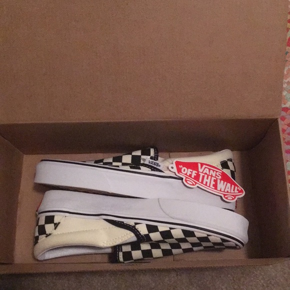 Vans - Picture 5 of 5